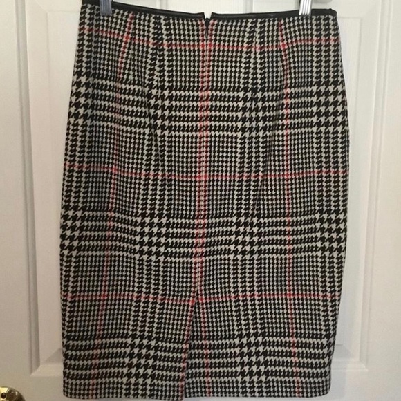 Pending Wool blend  vintage black white red skirt - Picture 2 of 5
